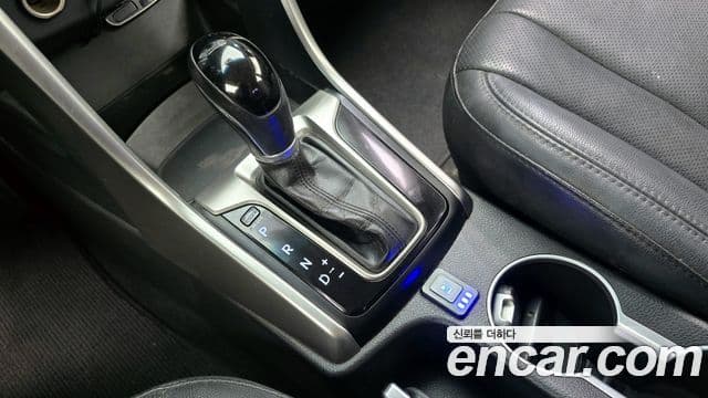 Hyundai i30(новый кузов / новое поколение) дизель 1.6 VGT Unique, 2012 9