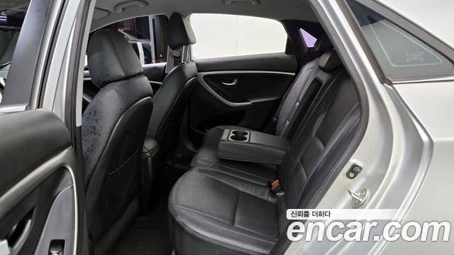 Hyundai i30(новый кузов / новое поколение) дизель 1.6 VGT Unique, 2012 13