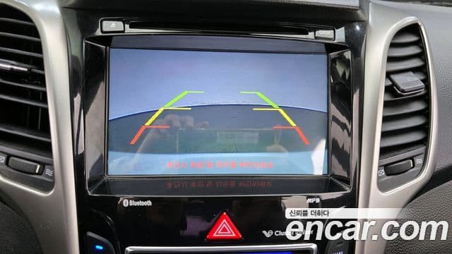 Hyundai i30(новый кузов / новое поколение) дизель 1.6 VGT Unique, 2012 16