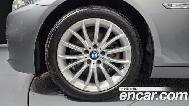 BMW 5시리즈 (F10) Luxury, 2015 все фото