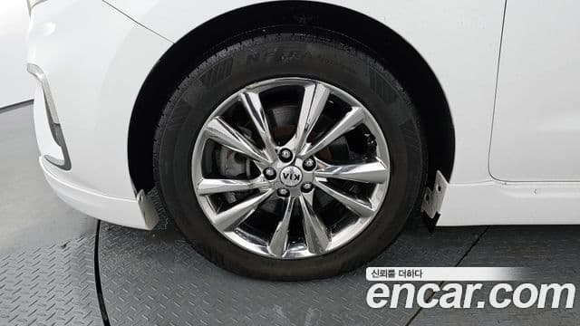 Kia The / новый New Carnival President, 2019 все фото