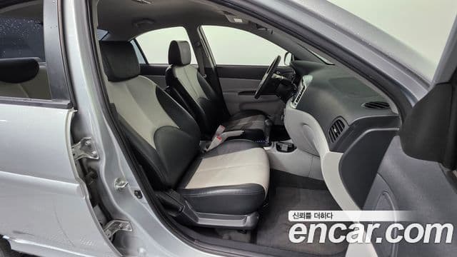 Hyundai 베르나 트랜스폼 Premier, 2010 10