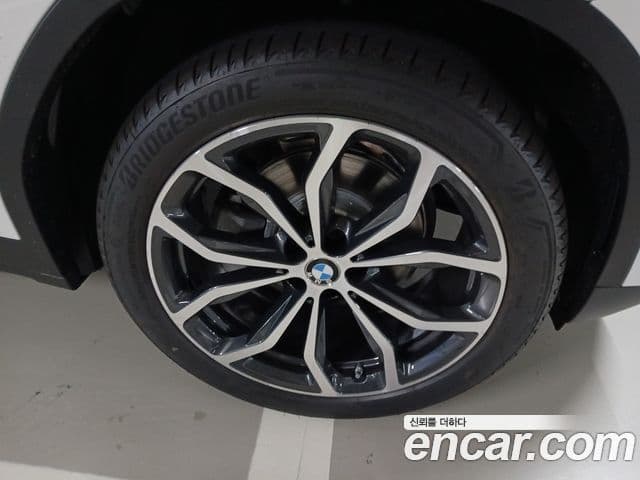 BMW X4 (G02) xDrive20i xLine, 2025 все фото