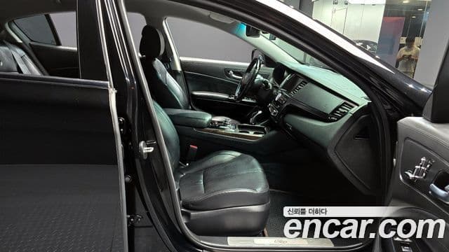 Kia K9 Special, 2013 10