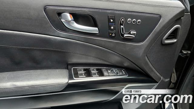 Kia K9 Special, 2013 18