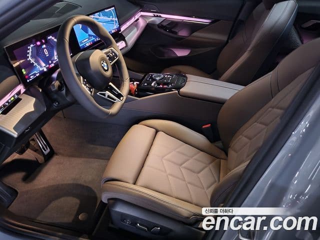 BMW 5시리즈 (G60) 520i M Sport, 2025 13