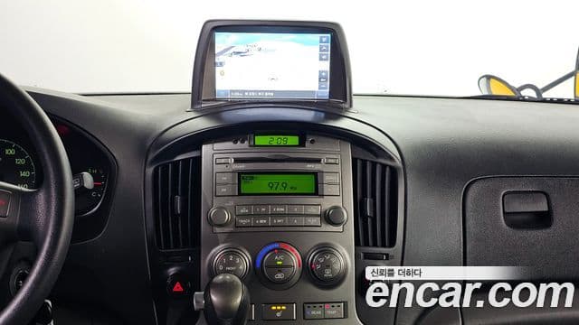 Hyundai Grand Starex детский перевозочный автомобиль, 2014 17