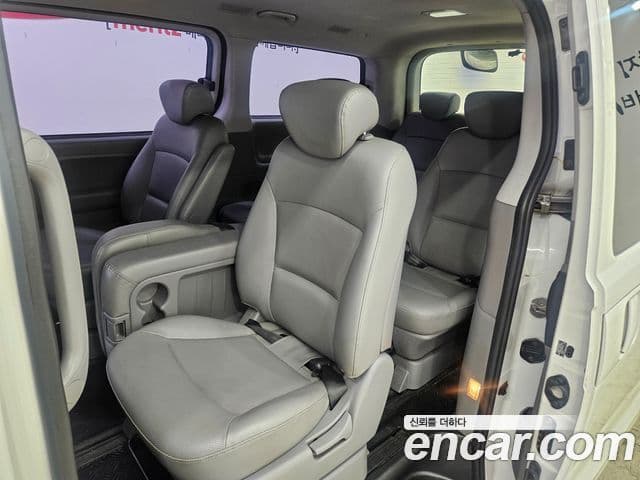 Hyundai Grand Starex CVX Luxury, 2014 14