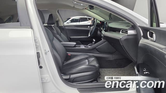 Kia K5 3세대 Standard, 2022 10
