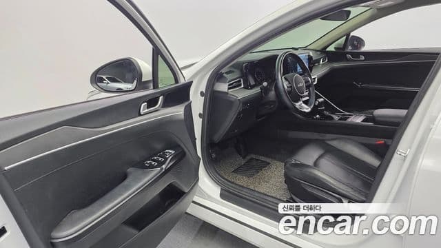 Kia K5 3세대 Standard, 2022 11