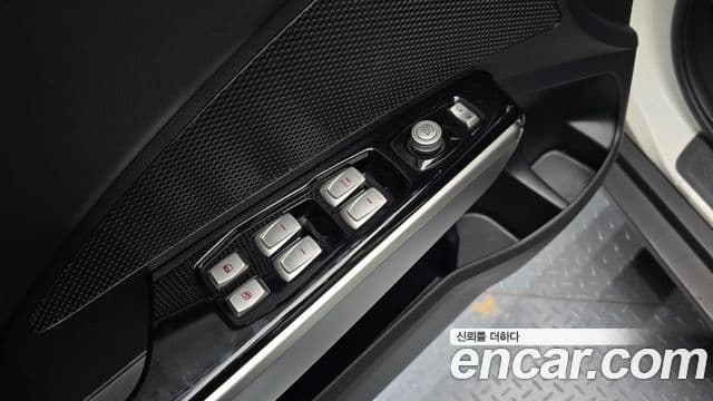 KG모빌리티(SsangYong) Tivoli VX 2WD, 2016 18