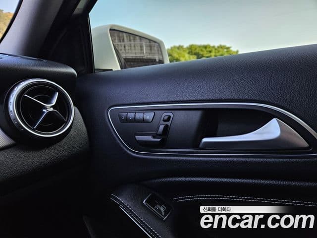 Mercedes-Benz GLA-класс X156 GLA200 CDI, 2015 19