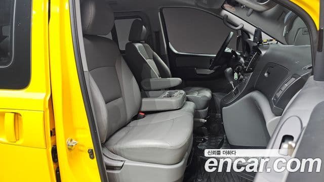 Hyundai Grand Starex детский перевозочный автомобиль, 2016 10