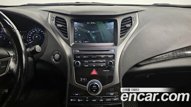 Hyundai Grandeur HG Premium, 2016 14