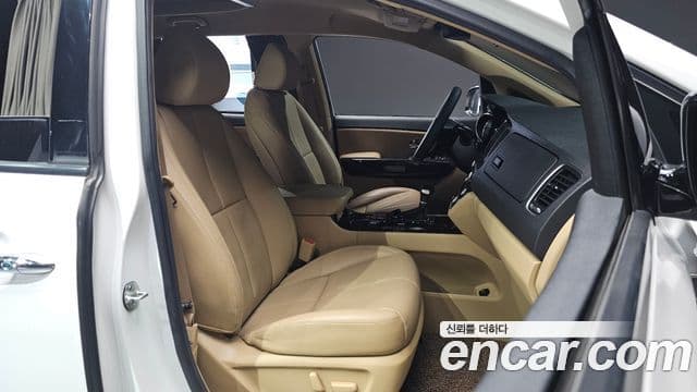 Kia The / новый New Carnival Noblesse Special, 2019 10