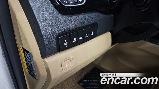 Kia The / новый New Carnival Noblesse Special, 2019 16