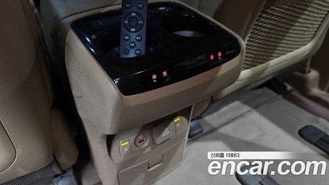 Kia The / новый New Carnival Noblesse Special, 2019 19