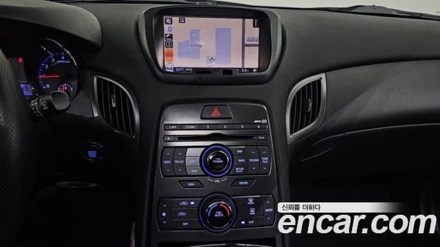 Hyundai Genesis купе 200 турбо P, 2011 14