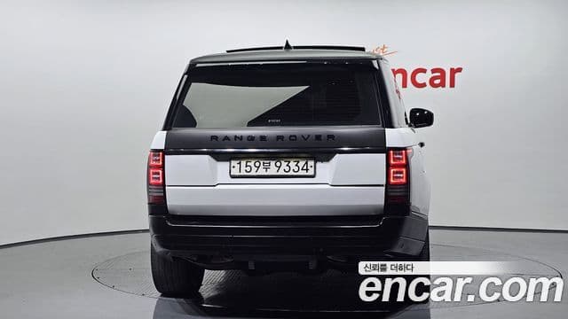 Land Rover Range Rover 4세대 4.4 SDV8 Vogue SE дизель, 2017 4