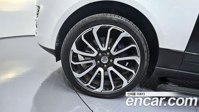 Land Rover Range Rover 4세대 4.4 SDV8 Vogue SE дизель, 2017 все фото