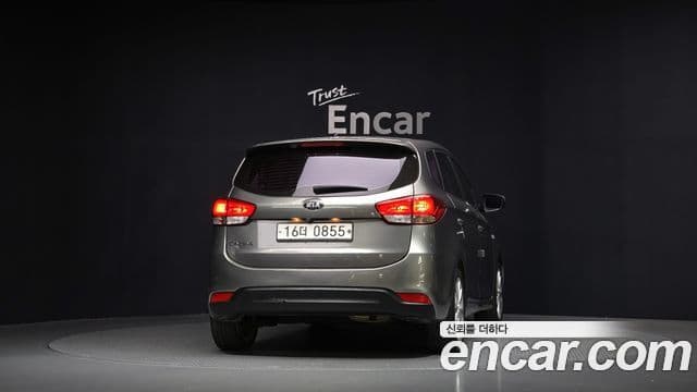 Kia All New Carens 2.0 LPi Trendy, 2016 4