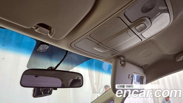 Kia All New Carens 2.0 LPi Trendy, 2016 17