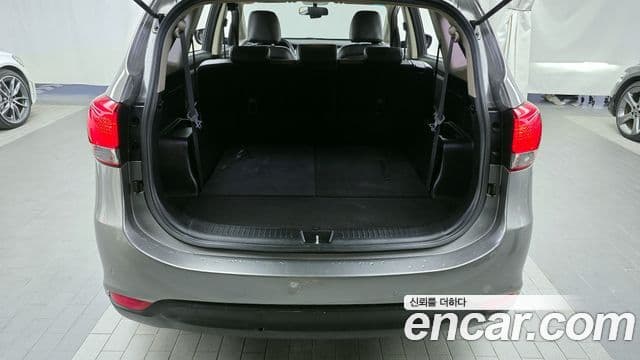 Kia All New Carens 2.0 LPi Trendy, 2016 20