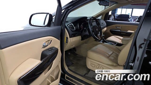 Kia All New Carnival Noblesse, 2017 10