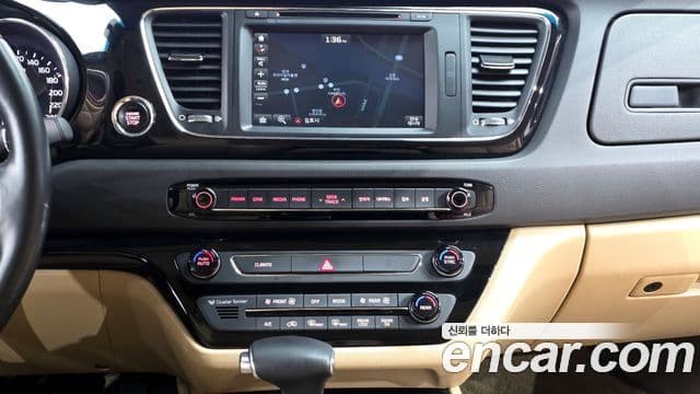 Kia All New Carnival Noblesse, 2017 14