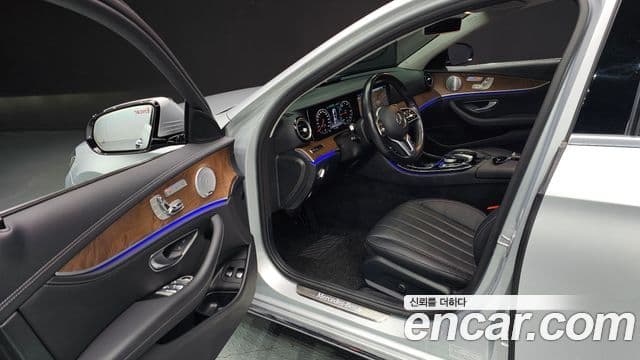 Mercedes-Benz E-класс W213 Exclusive, 2020 11