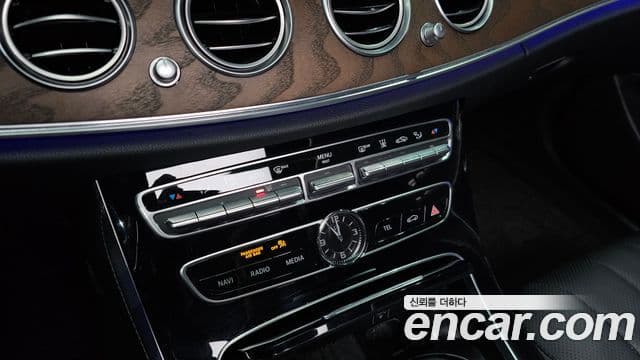 Mercedes-Benz E-класс W213 Exclusive, 2020 19