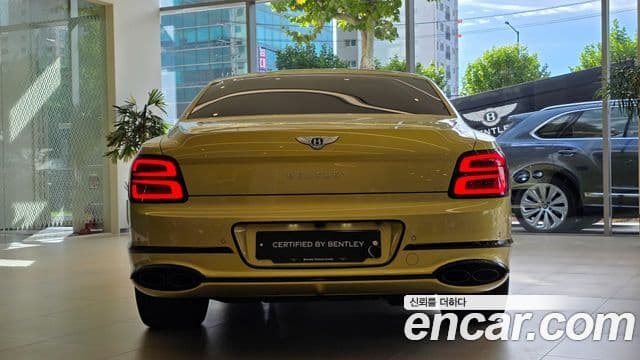 Bentley Flying Spur 3세대 4.0 S, 2024 все фото