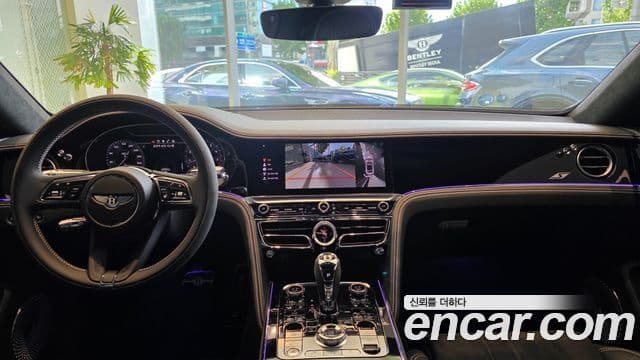 Bentley Flying Spur 3세대 4.0 S, 2024 10