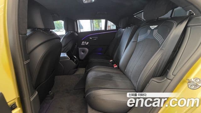 Bentley Flying Spur 3세대 4.0 S, 2024 13