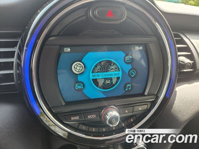 Mini Cooper 3세대, 2019 12