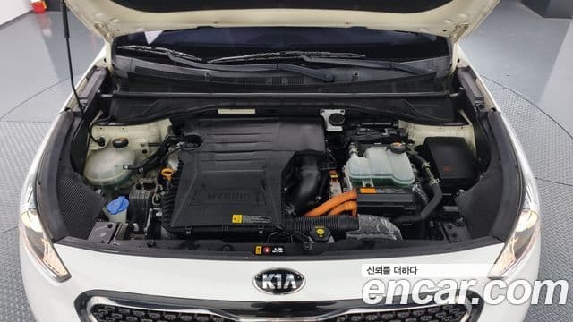 Kia Niro Prestige, 2017 6