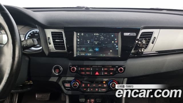 Kia Niro Prestige, 2017 14