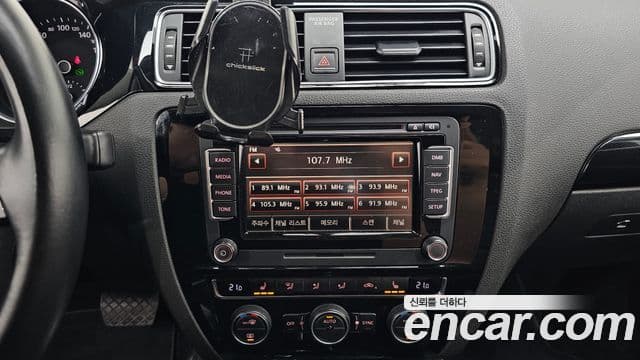 Volkswagen New Jetta 6세대, 2015 14