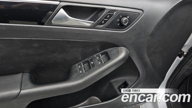 Volkswagen New Jetta 6세대, 2015 16