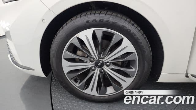 Kia K8 гибрид Noblesse, 2023 все фото