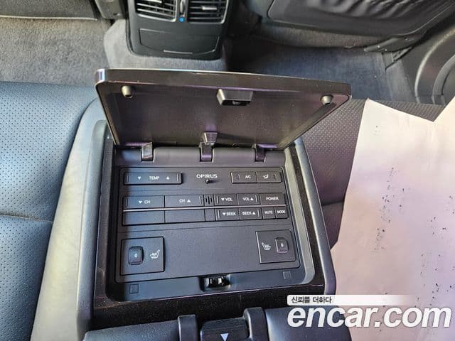 Kia New Opirus Luxury, 2009 9