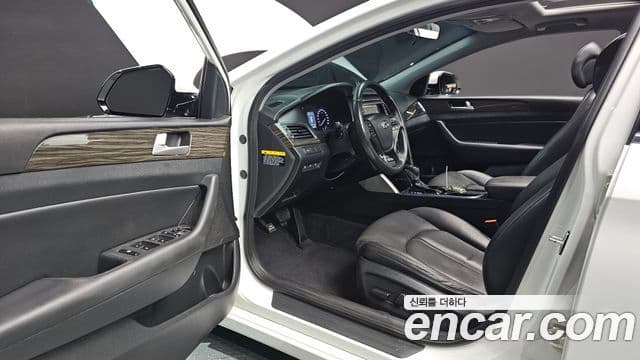 Hyundai LF Sonata 2.0 Smart, 2015 11