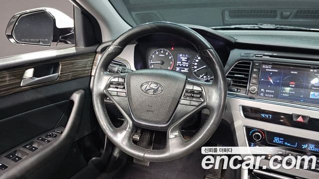 Hyundai LF Sonata 2.0 Smart, 2015 13