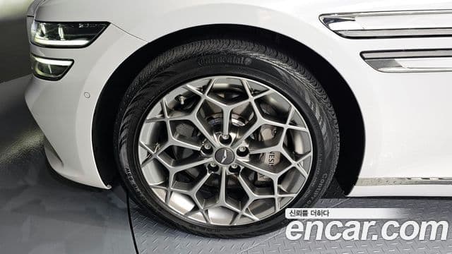 Genesis G80 (RG3) бензин 2.5 турбо AWD, 2022 все фото