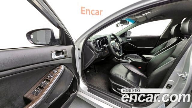 Kia The / новый New K5 Prestige, 2015 10