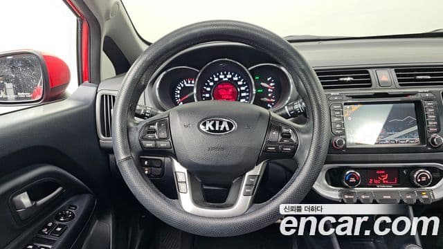 Kia All New Pride Prestige, 2014 16