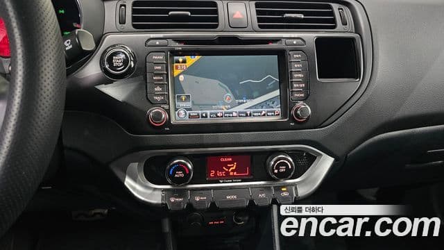 Kia All New Pride Prestige, 2014 17