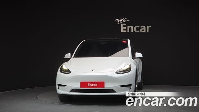 Tesla модель Y, 2024 3