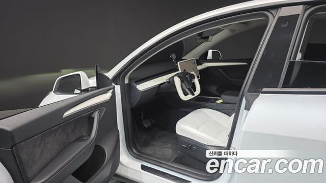 Tesla модель Y, 2024 10