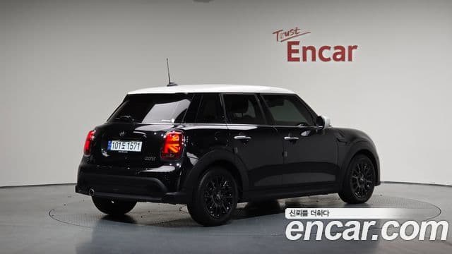 Mini Cooper 3세대, 2024 2
